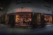 Niezauważone perły: The place - kadr 1