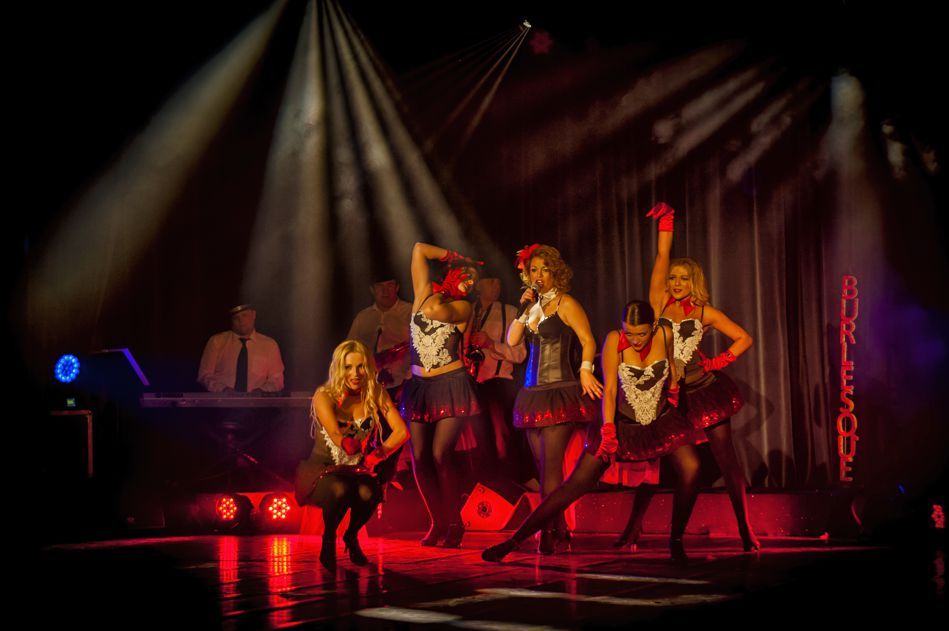 &quot;Welcome to Burlesque&quot; zmienia miejsce i godzinę!