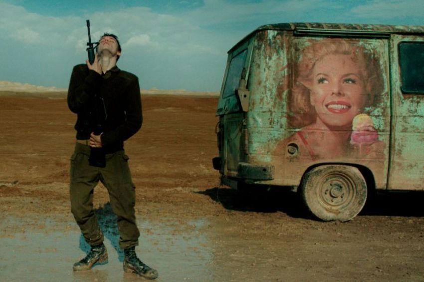 Kadr z filmu "Foxtrot", fot. Helios