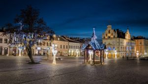 FOTO. Świąteczne iluminacje na rzeszowskim Rynku