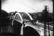 Most na Wisłoku oddany do użytku w 1928 r_Foto autorstwa Rodziny E. Janusza_Ze zbiorów Galerii Fotografii Miasta Rzeszowa